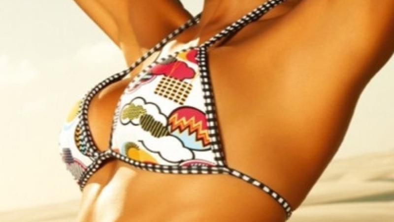 FOTO! Raica Oliveira in bikini pentru catalogul Banco de Areia