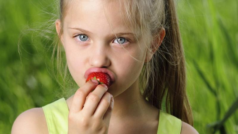 VIDEO! Fructele, unul dintre factorii care provoaca alergii la copii