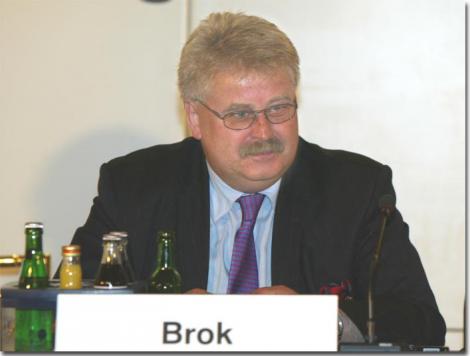 Elmar Brok: "Rusia poate aduce multa stabilitate si securitate Europei"