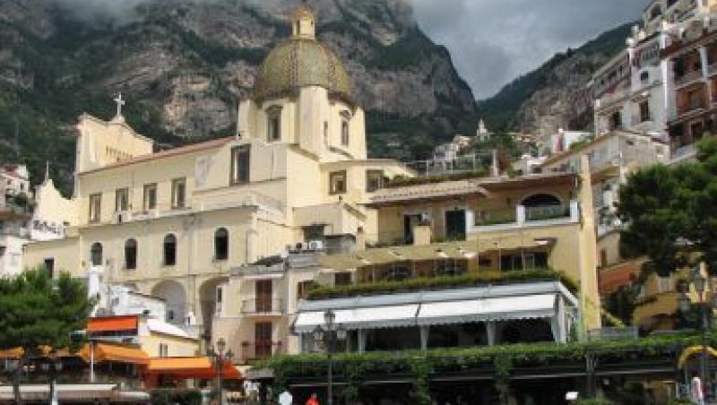 Positano, o destinatie turistica pentru romantici