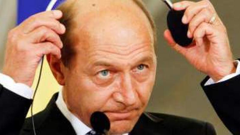 Basescu: Pensionarii = cancer la buget