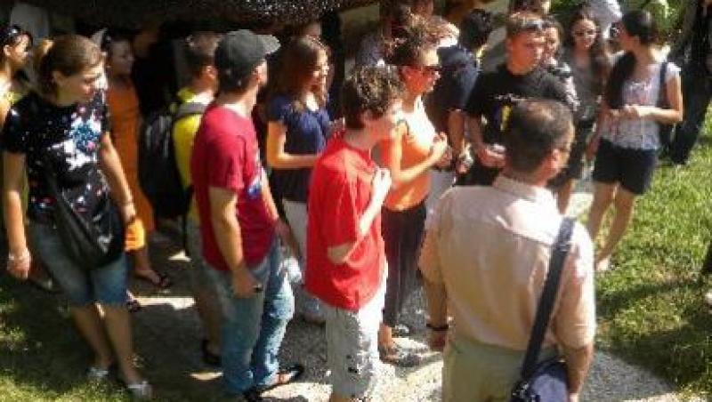 Tinerii din afara granitelor viziteaza Romania