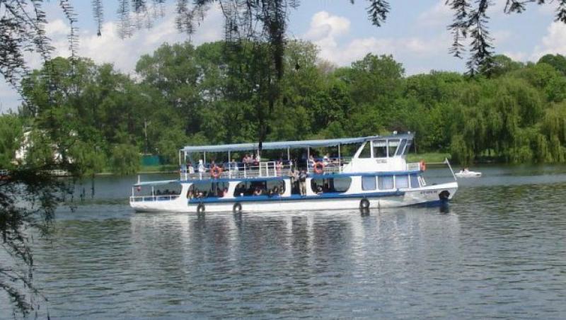 De Ziua Marinei, bucurestenii se vor putea plimba gratuit cu vaporasul pe Lacul Herastrau