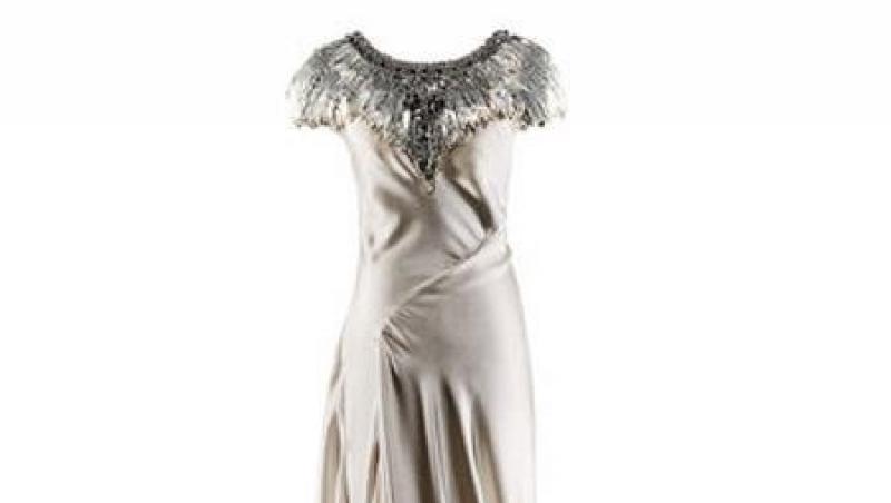 Ultima rochie Alexander McQueen