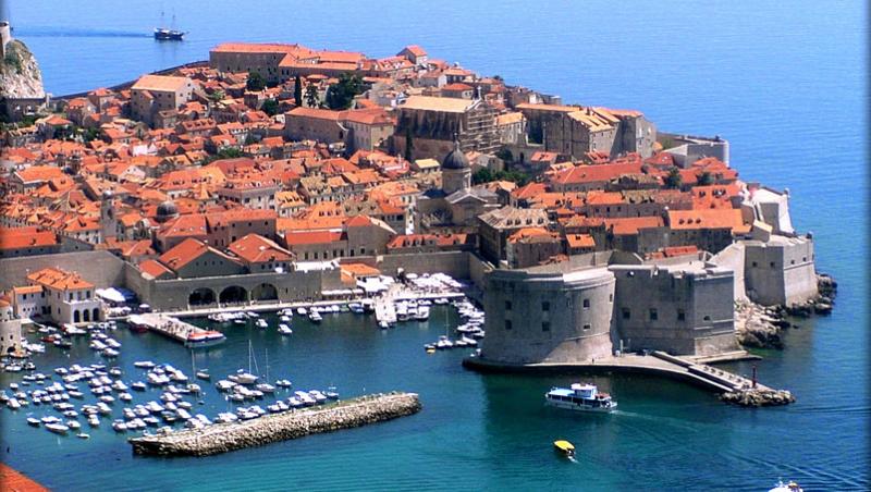 Dubrovnik - un oras vechi, pentru turistul pasionat de istorie