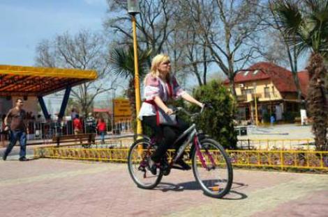 "Nuti Biciclista", brand pentru Udrea