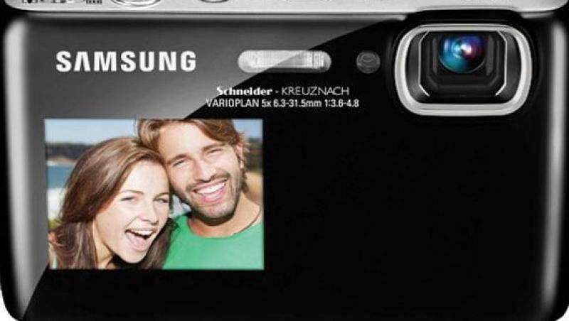 Samsung ST100 - camera dual screen