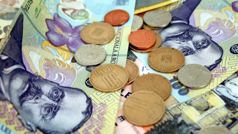 Legea salarizarii unitare: Bugetarii cu salarii mici ar putea recupera din reducerea de 25%