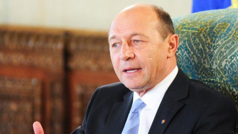 Basescu: Nu e de ajuns sa disponibilizam 74.000 de bugetari