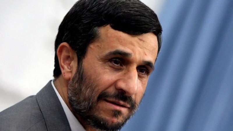 Atentat cu grenada asupra convoiului lui Mahmoud Ahmadinejad
