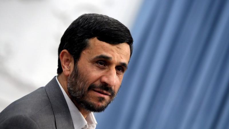 Atentat cu grenada asupra convoiului lui Mahmoud Ahmadinejad