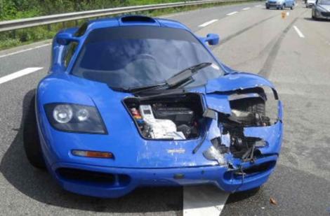 Accident: Un McLaren F1 zdrobit in Germania
