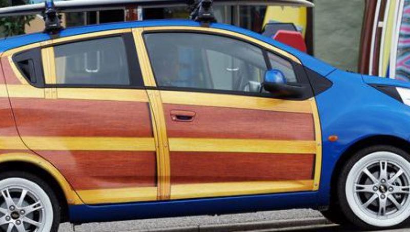 Chevrolet Spark din lemn fals