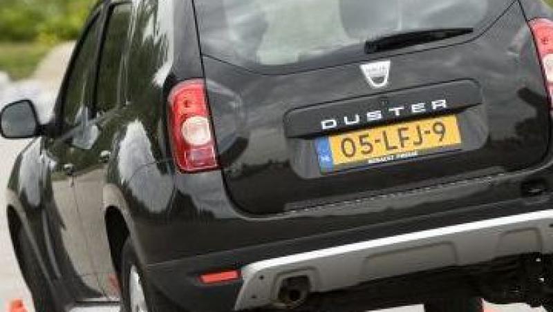 VIDEO! Dacia Duster, testata de olandezi: versiunea 4X2, instabila la manevre bruste