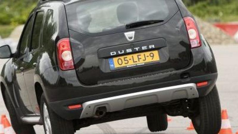 VIDEO! Dacia Duster, testata de olandezi: versiunea 4X2, instabila la manevre bruste