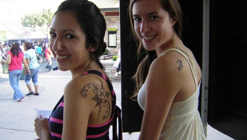 Tatuajele temporare cu henna neagra, alergice