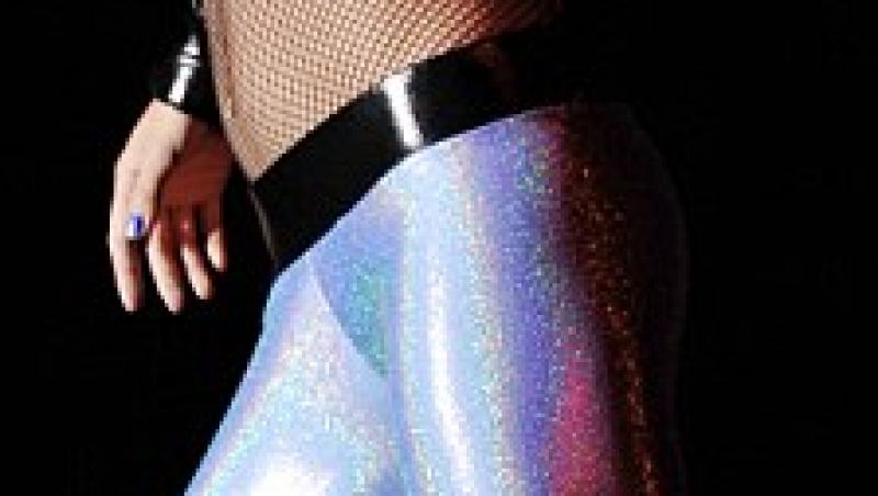 FOTO! Vanessa Hudgens spune adio imaginii inocente din High School Musical