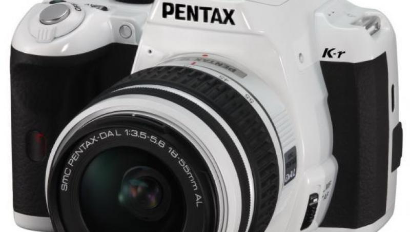 FOTO! Vezi gadget-urile noi de la Pentax!