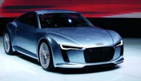 Audi prezinta la Paris conceptul R4 e-Tron roadster
