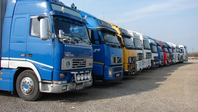 Transportatorii greci incep luni o greva pe termen nedeterminat