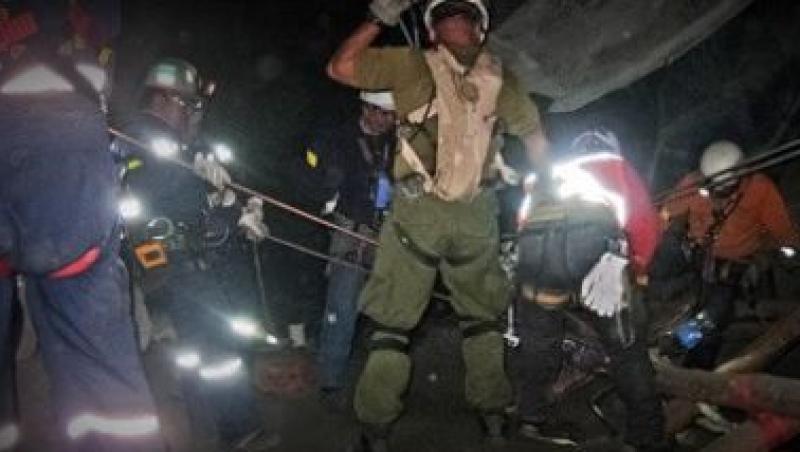 Inedit: Ce mananca cei 33 de mineri chilieni captivi sub pamant