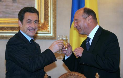 Basescu se va intalni cu Sarkozy pentru a discuta problema rromilor
