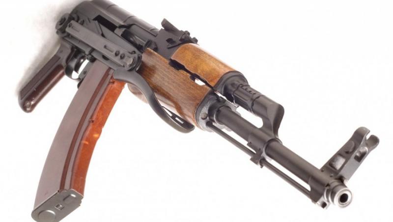 Cartelurile de droguri din Mexic folosesc pusti AK47 fabricate in Romania