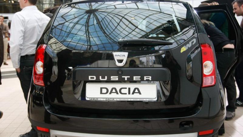 Francezii fac bisnita cu Dacia Duster