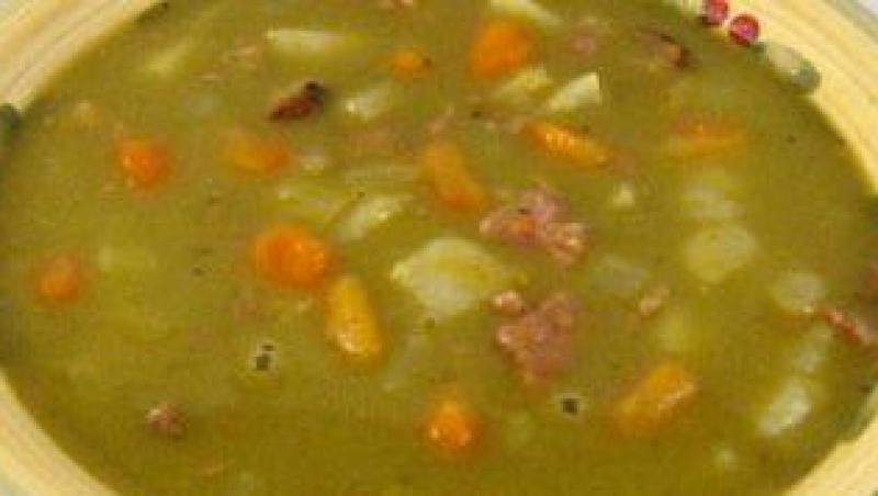 VIDEO! Vladut a gatit supa de mazare cu pui