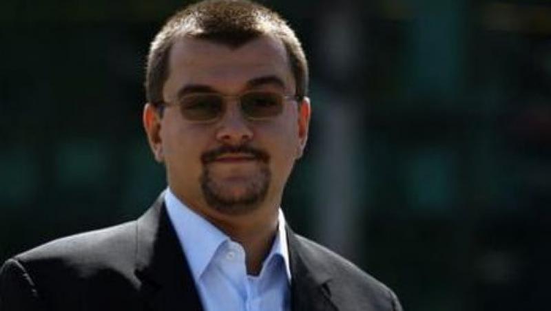 Liberalul Cristian Olteanu, internat dupa ce a fost batut cu o bata