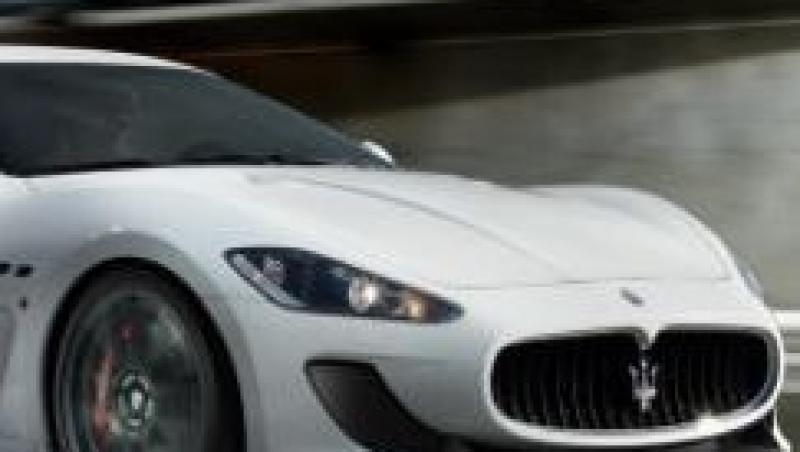 Maserati aduce panica in Paris