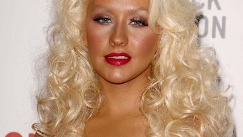 Christina Aguilera s-a ingrasat!