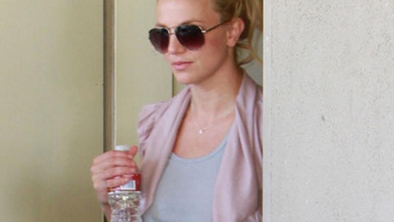 FOTO! Britney Spears a scapat de celulita