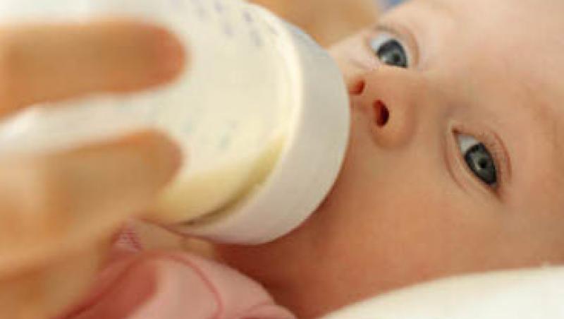 VIDEO! Copiii devin obezi din cauza laptelui praf