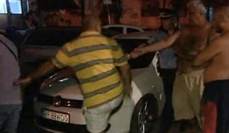 VIDEO! Accident cu scandal in cartierul Tei