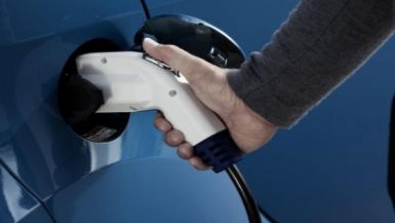Peugeot lanseaza modelul ecologic iOn
