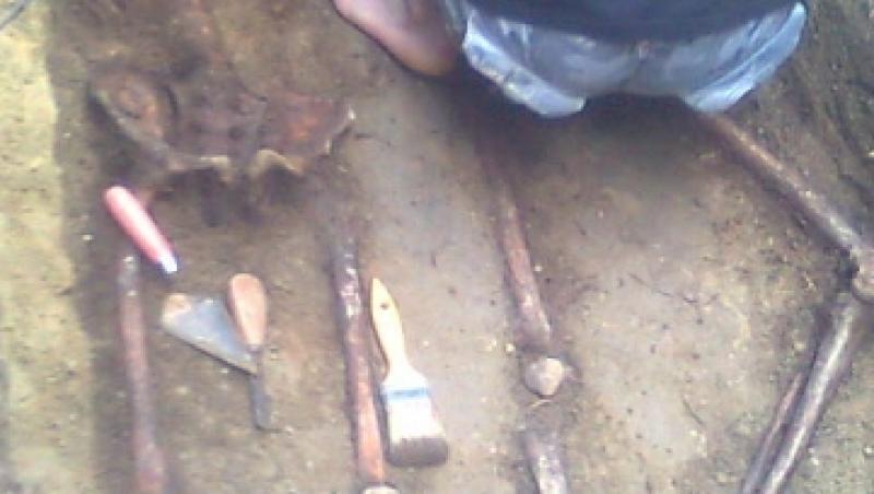 Arheologii au deshumat ramasitele luptatorilor anticomunisti de la Taga