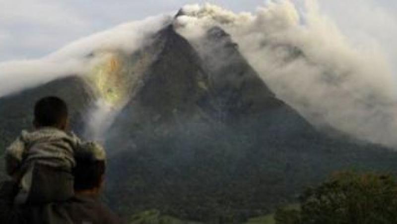 Indonezia: Vulcanul Sinabung a erupt pentru a patra oara