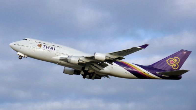 Alerta cu bomba la bordul unui avion care circula pe ruta Bangkok - Los Angeles