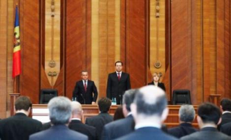Noul Guvern al Rep. Moldova, prezentat in cadrul unei sedinte a Parlamentului