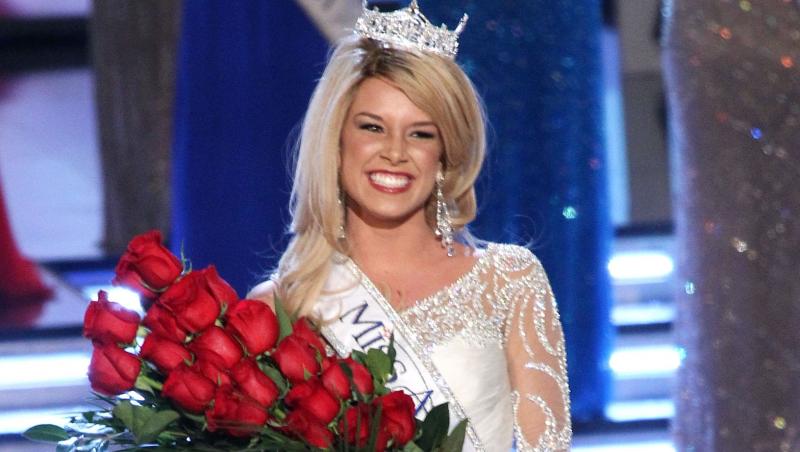 FOTO! Miss America 2011 are doar 17 ani