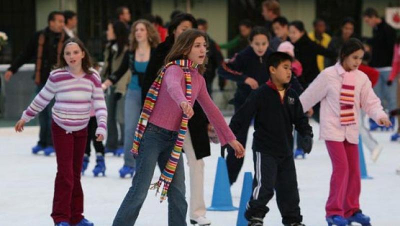 Cea mai tare distractie: hai la patinoar!