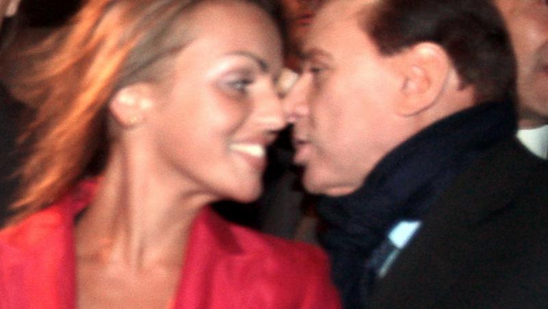 FOTO! Francesca Pascale vrea in patul lui Berlusconi!