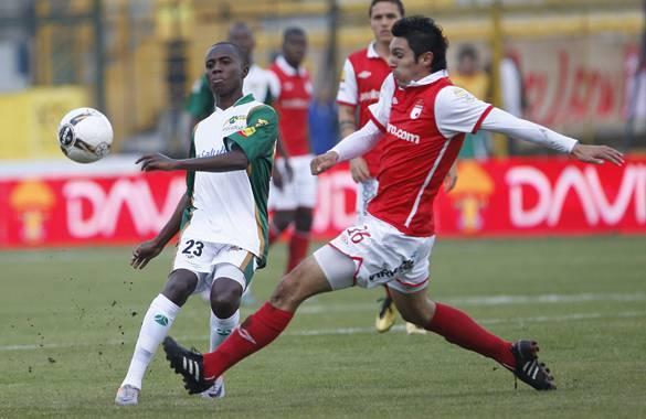 Un fotbalist columbian, atacat si jefuit in plina strada