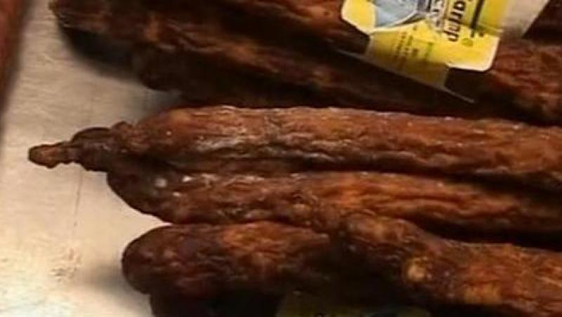 VIDEO! Brasov: Zeci de kg. de carne stricata, scoase la vanzare