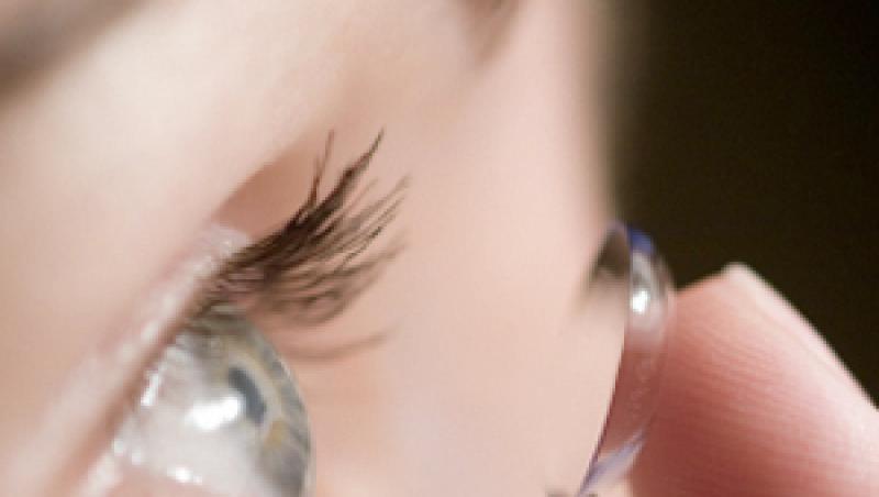 Sanatate: Reguli de aur pentru lentilele de contact