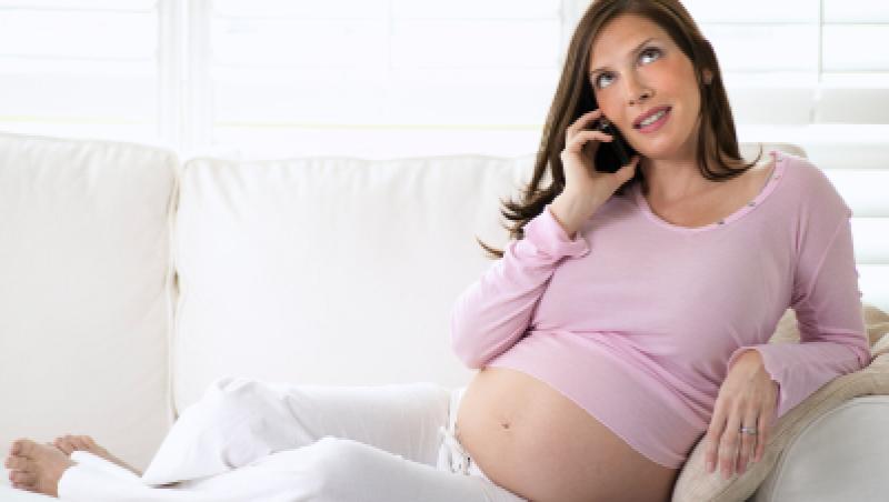 Gravidele si copiii foarte mici NU trebuie sa vorbeasca la mobil