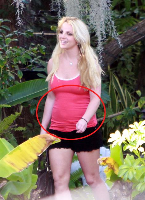 FOTO! Britney Spears a facut burtica