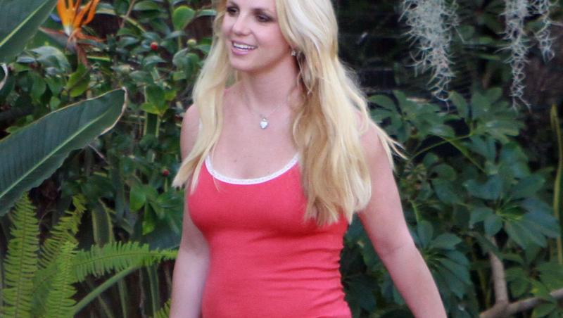 FOTO! Britney Spears a facut burtica