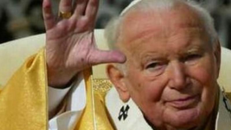 Polonia: O fiola cu sangele Papei Ioan Paul al II-lea, expusa intr-o biserica